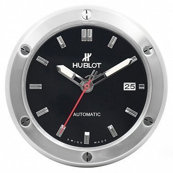Настенные часы Hublot Classic Fusion